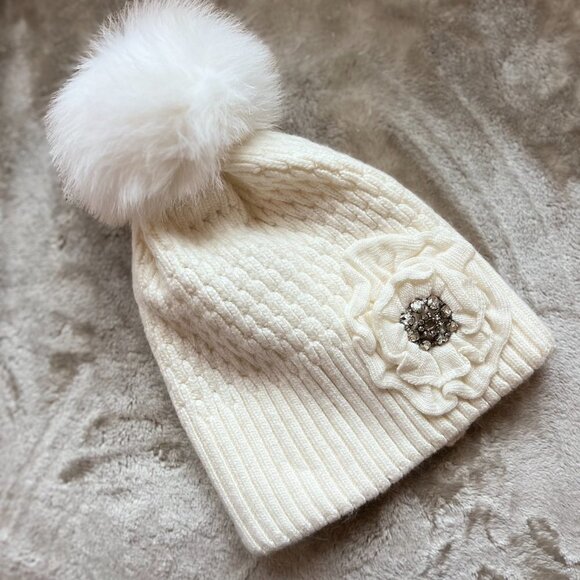 La-El All White Wool & Angora Detachable Pom Pom Beanie Hat (White POM) main image 9